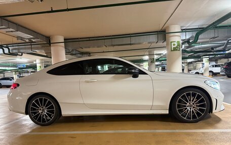 Mercedes-Benz C-Класс, 2019 год, 3 900 000 рублей, 4 фотография