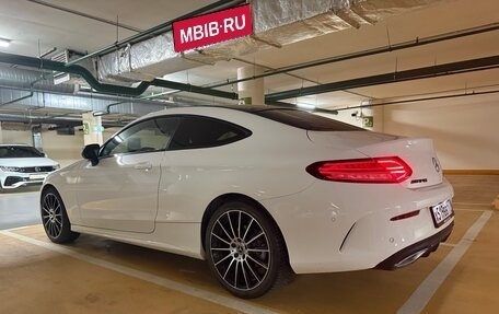 Mercedes-Benz C-Класс, 2019 год, 3 900 000 рублей, 3 фотография