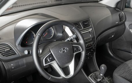 Hyundai Solaris II рестайлинг, 2016 год, 814 300 рублей, 5 фотография