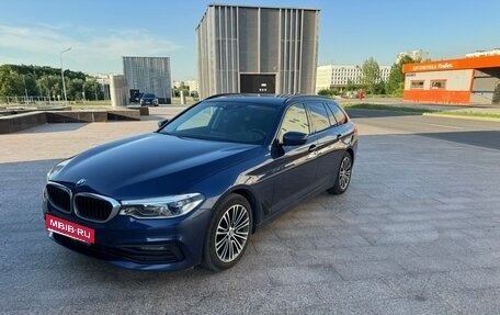 BMW 5 серия, 2019 год, 2 700 000 рублей, 1 фотография
