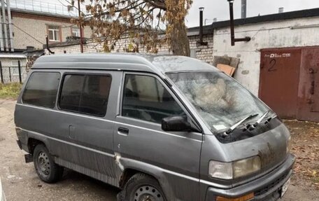 Toyota Lite Ace III, 1990 год, 270 000 рублей, 2 фотография