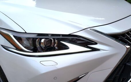 Lexus ES VII, 2021 год, 4 350 000 рублей, 13 фотография