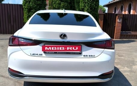Lexus ES VII, 2021 год, 4 350 000 рублей, 2 фотография