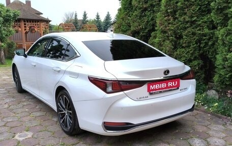 Lexus ES VII, 2021 год, 4 350 000 рублей, 8 фотография