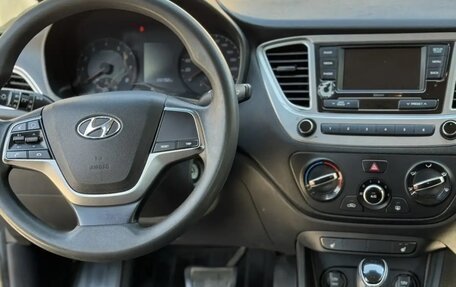 Hyundai Solaris II рестайлинг, 2021 год, 1 080 000 рублей, 6 фотография
