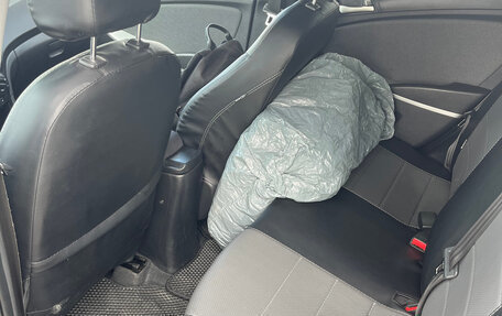 Hyundai Solaris II рестайлинг, 2012 год, 650 000 рублей, 10 фотография