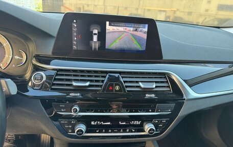 BMW 5 серия, 2019 год, 2 700 000 рублей, 29 фотография