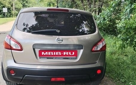 Nissan Qashqai, 2011 год, 900 000 рублей, 2 фотография