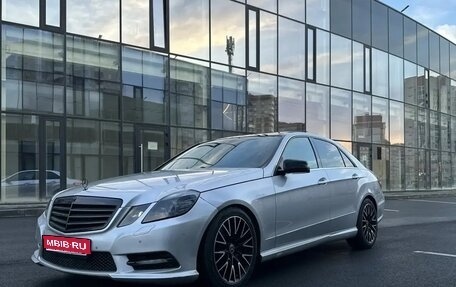 Mercedes-Benz E-Класс, 2011 год, 1 700 000 рублей, 1 фотография