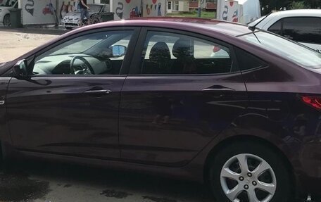 Hyundai Solaris II рестайлинг, 2011 год, 1 250 000 рублей, 12 фотография