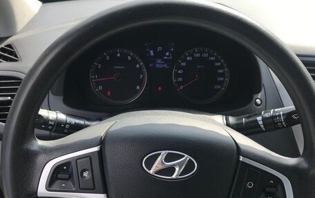 Hyundai Solaris II рестайлинг, 2011 год, 1 250 000 рублей, 6 фотография