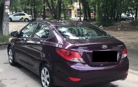 Hyundai Solaris II рестайлинг, 2011 год, 1 250 000 рублей, 5 фотография