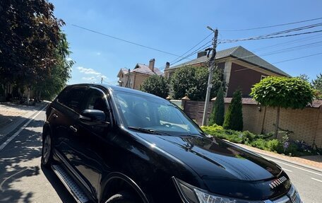 Mitsubishi Outlander III рестайлинг 3, 2015 год, 1 850 000 рублей, 5 фотография