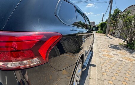 Mitsubishi Outlander III рестайлинг 3, 2015 год, 1 850 000 рублей, 9 фотография
