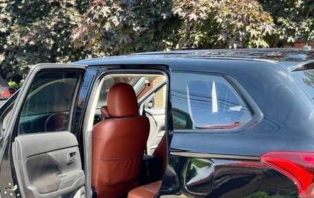 Mitsubishi Outlander III рестайлинг 3, 2015 год, 1 850 000 рублей, 15 фотография