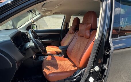 Mitsubishi Outlander III рестайлинг 3, 2015 год, 1 850 000 рублей, 29 фотография