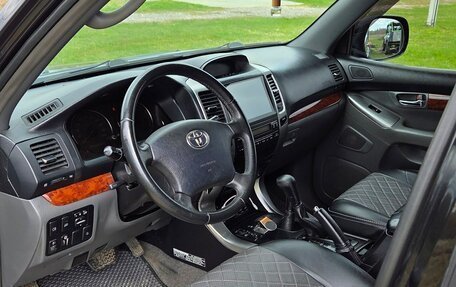 Toyota Land Cruiser Prado 120 рестайлинг, 2004 год, 1 350 000 рублей, 9 фотография