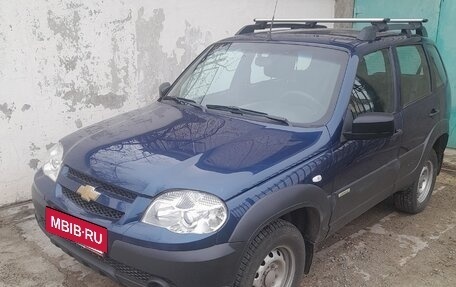 Chevrolet Niva I рестайлинг, 2016 год, 530 000 рублей, 4 фотография