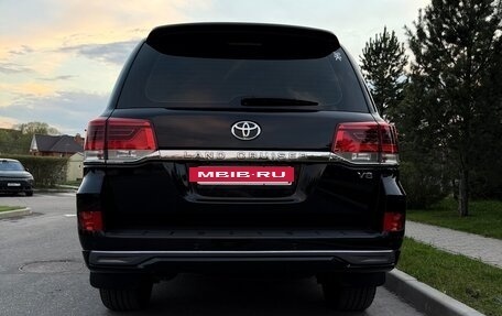 Toyota Land Cruiser 200, 2015 год, 4 870 000 рублей, 12 фотография