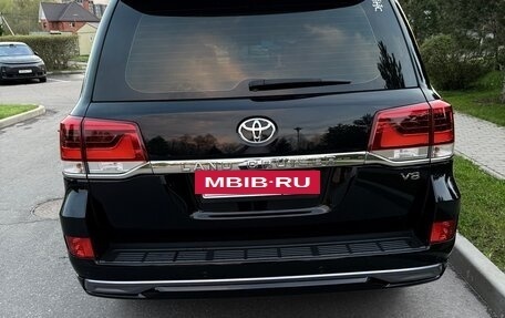 Toyota Land Cruiser 200, 2015 год, 4 870 000 рублей, 13 фотография