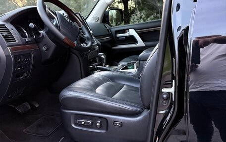 Toyota Land Cruiser 200, 2015 год, 4 870 000 рублей, 18 фотография
