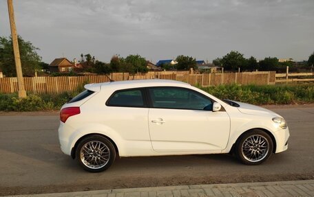 KIA cee'd I рестайлинг, 2011 год, 800 000 рублей, 2 фотография