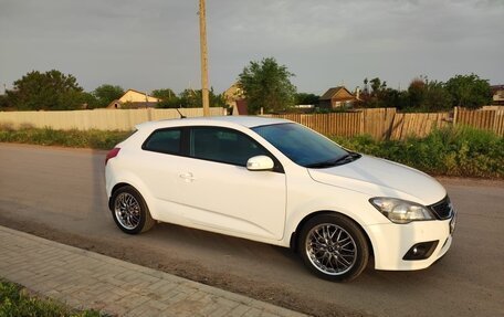 KIA cee'd I рестайлинг, 2011 год, 800 000 рублей, 3 фотография