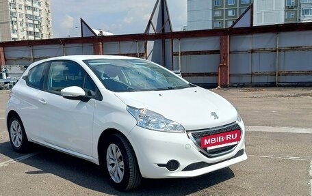 Peugeot 208 II, 2014 год, 790 000 рублей, 3 фотография