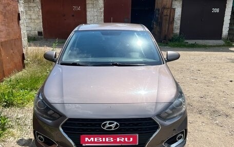 Hyundai Solaris II рестайлинг, 2018 год, 1 300 000 рублей, 1 фотография