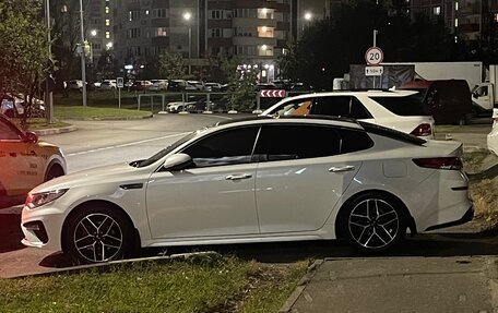 KIA Optima IV, 2018 год, 2 200 000 рублей, 5 фотография