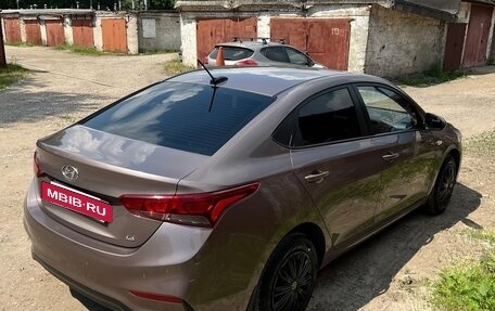 Hyundai Solaris II рестайлинг, 2018 год, 1 300 000 рублей, 6 фотография