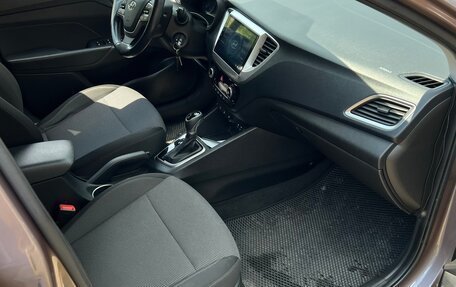 Hyundai Solaris II рестайлинг, 2018 год, 1 300 000 рублей, 34 фотография