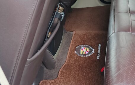 Cadillac Escalade III, 2011 год, 2 300 000 рублей, 16 фотография