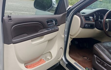 Cadillac Escalade III, 2011 год, 2 300 000 рублей, 11 фотография