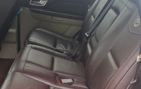 Cadillac Escalade III, 2011 год, 2 300 000 рублей, 15 фотография