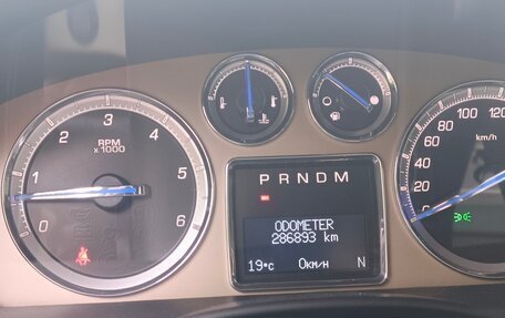 Cadillac Escalade III, 2011 год, 2 300 000 рублей, 14 фотография