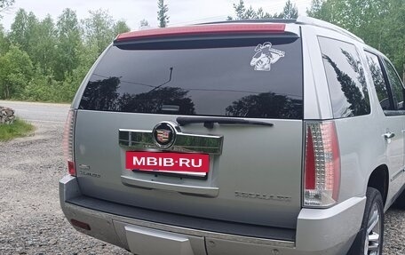 Cadillac Escalade III, 2011 год, 2 300 000 рублей, 9 фотография