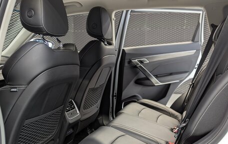 Geely Atlas, 2024 год, 2 330 000 рублей, 31 фотография