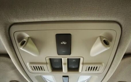 Cadillac SRX II рестайлинг, 2011 год, 920 000 рублей, 6 фотография
