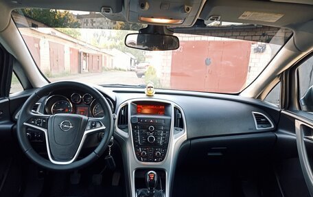 Opel Astra J, 2011 год, 650 000 рублей, 12 фотография