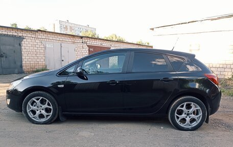 Opel Astra J, 2011 год, 650 000 рублей, 8 фотография