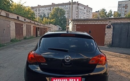 Opel Astra J, 2011 год, 650 000 рублей, 6 фотография