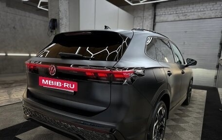 Volkswagen Tiguan, 2024 год, 4 200 000 рублей, 8 фотография