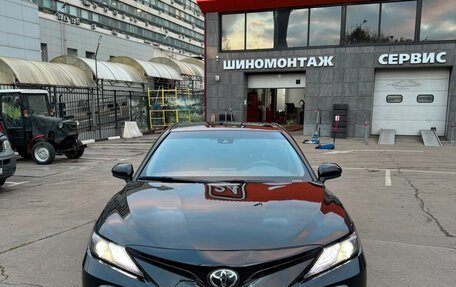 Toyota Camry, 2021 год, 3 000 000 рублей, 6 фотография
