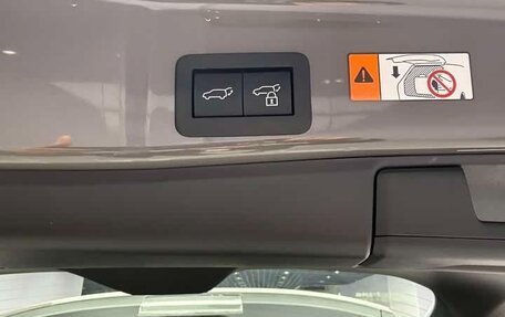 Toyota RAV4, 2026 год, 4 120 000 рублей, 21 фотография