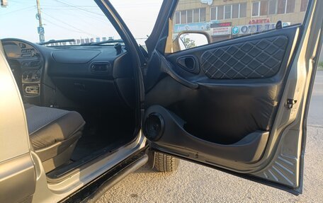 Chevrolet Niva I рестайлинг, 2004 год, 370 000 рублей, 6 фотография