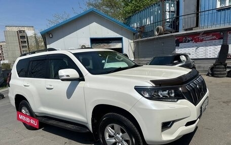 Toyota Land Cruiser Prado 150 рестайлинг 2, 2017 год, 4 000 000 рублей, 2 фотография