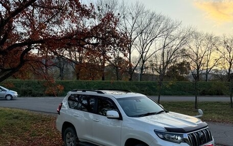 Toyota Land Cruiser Prado 150 рестайлинг 2, 2017 год, 4 000 000 рублей, 6 фотография