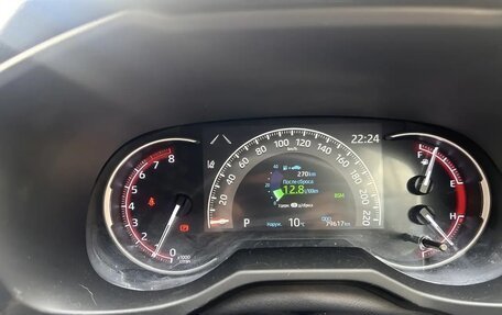 Toyota RAV4, 2019 год, 3 480 000 рублей, 10 фотография