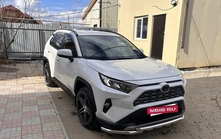 Toyota RAV4, 2019 год, 3 480 000 рублей, 9 фотография